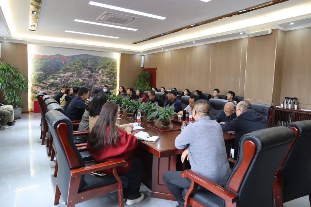 產教融合促發(fā)展，校地合作啟新程——呂梁師范高等?？茖W校赴方山縣張家塔村開展校地合作交流